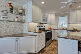 252 Sun Air Cir, Osprey, FL 34229 - Photo 16