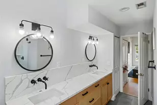 5119 Oxford Dr, Sarasota, FL 34242 - Photo 30