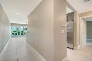 113 Whispering Sands Dr, Sarasota, FL 34242 - Photo 6