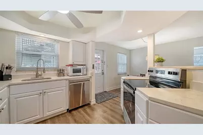 5610 Avenida Del Mare, Sarasota, FL 34242 - Photo 54