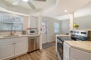 5610 Avenida Del Mare, Sarasota, FL 34242 - Photo 54