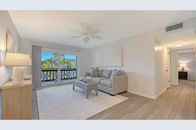 3201 Beneva Road #204, Sarasota, FL 34232 - Photo 2