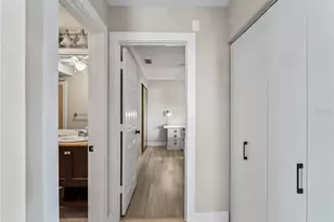 4668 Oak Hill Ln, Sarasota, FL 34232 - Photo 10