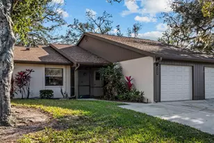 4668 Oak Hill Ln, Sarasota, FL 34232 - Photo 2