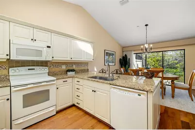 2326 Harbour Oaks Drive, Longboat Key, FL 34228 - Photo 12