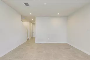 12435 Amber Crk Cir, Bradenton, FL 34211 - Photo 10