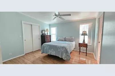 140 Southwinds Drive, Sarasota, FL 34231 - Photo 10