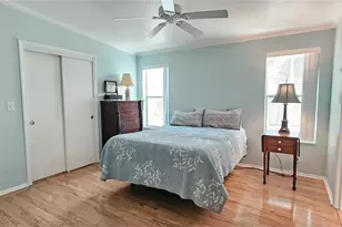 140 Southwinds Dr, Sarasota, FL 34231 - Photo 10