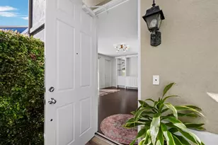 7811 Bergamo Ave, Sarasota, FL 34238 - Photo 2