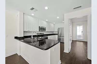 7811 Bergamo Avenue, Sarasota, FL 34238 - Photo 10