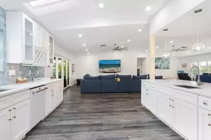 501 Norton St, Longboat Key, FL 34228 - Photo 18