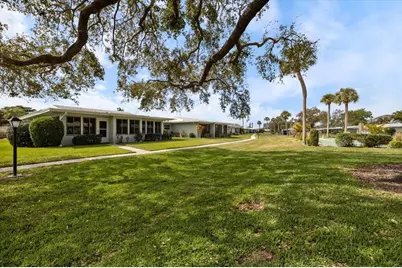 3230 Village Green Drive #1032, Sarasota, FL 34239 - Photo 18