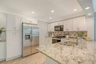 225 Hour Glass Way, Sarasota, FL 34242 - Photo 22