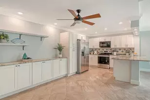 225 Hour Glass Way, Sarasota, FL 34242 - Photo 8