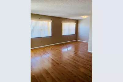 4805 Rilma Avenue #109, Sarasota, FL 34234 - Photo 4