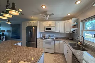 3330 Gulf of Mexico Dr, Longboat Key, FL 34228 - Photo 2