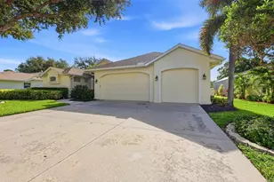 6228 Aventura Dr, Sarasota, FL 34241 - Photo 2