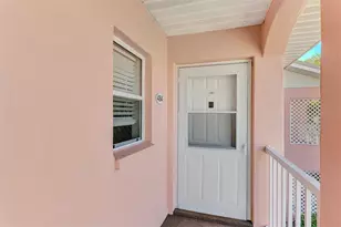 458 Cerromar Rd, Venice, FL 34293 - Photo 1