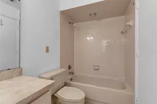 5241 Marsh Field Ln, Sarasota, FL 34235 - Photo 16