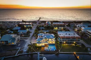 110 10th St S, Bradenton Beach, FL 34217 - Photo 2