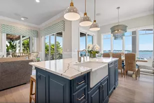 110 10th St S, Bradenton Beach, FL 34217 - Photo 10