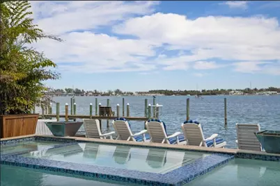 110 10th Street S, Bradenton Beach, FL 34217 - Photo 64