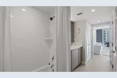 1212 Benjamin Franklin Drive #907, Sarasota, FL 34236 - Photo 28