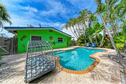 2111 Avenue B, Bradenton Beach, FL 34217 - Photo 36
