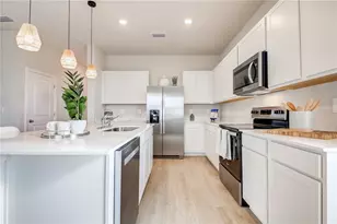 12715 Iris Blossom Rd, Sarasota, FL 34238 - Photo 4