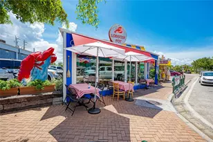 5507 Contento Dr, Sarasota, FL 34242 - Photo 86