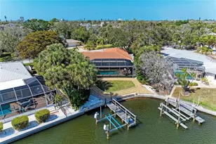 5507 Contento Dr, Sarasota, FL 34242 - Photo 4