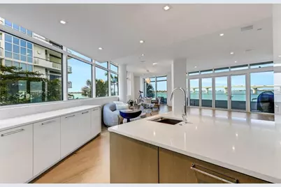 280 Golden Gate Point #200, Sarasota, FL 34236 - Photo 34