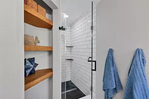 9221 29th St E, Parrish, FL 34219 - Photo 24