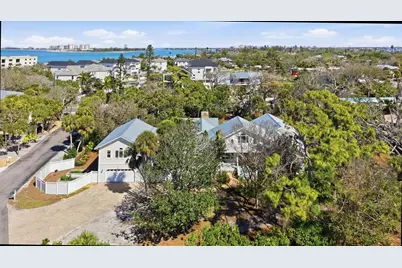 4839 Givens Court, Sarasota, FL 34242 - Photo 4