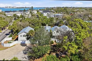 4839 Givens Ct, Sarasota, FL 34242 - Photo 4