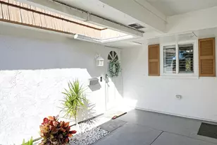 5469 Riverbluff Cir, Sarasota, FL 34231 - Photo 4
