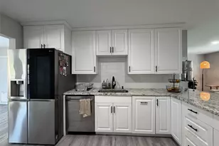 3857 Woodrow Ridge St, Sarasota, FL 34233 - Photo 6