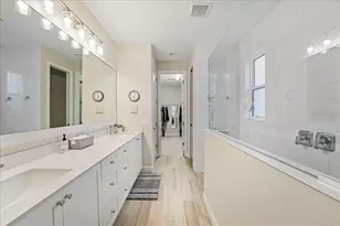 941 Crosswind Ave, Sarasota, FL 34240 - Photo 30