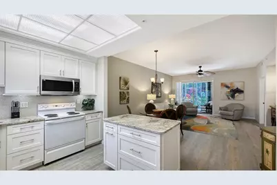 4210 Breezeway Boulevard #413, Sarasota, FL 34238 - Photo 6