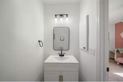 4882 Greymoss Lane, Sarasota, FL 34233 - Photo 38