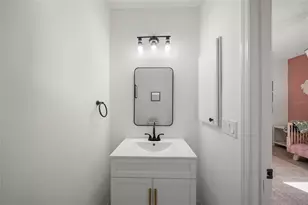 4882 Greymoss Ln, Sarasota, FL 34233 - Photo 38