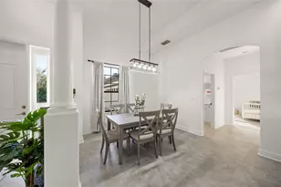 4882 Greymoss Ln, Sarasota, FL 34233 - Photo 12