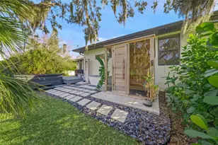 4882 Greymoss Ln, Sarasota, FL 34233 - Photo 46