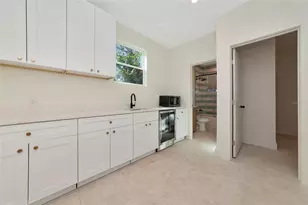 316 27th St W, Bradenton, FL 34205 - Photo 46