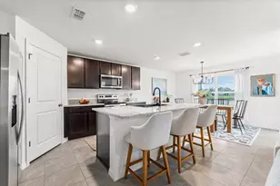 2923 Rock Sound St, Bradenton, FL 34208 - Photo 10