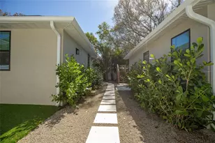 316 27th St W, Bradenton, FL 34205 - Photo 56