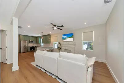 316 27th Street W, Bradenton, FL 34205 - Photo 10