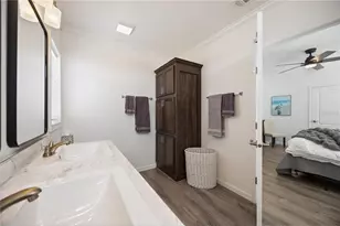 2 S Botany Bay Cir, Englewood, FL 34223 - Photo 20