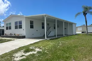 2 S Botany Bay Cir, Englewood, FL 34223 - Photo 2