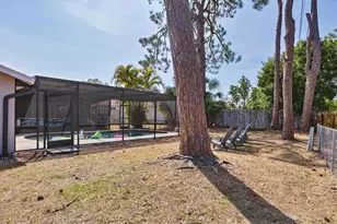 3010 Golden Rain Dr, Sarasota, FL 34232 - Photo 36